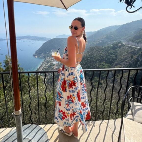 FARM Rio Dresses & Skirts - Farm Rio Sleeveless Smocked Printed Dress